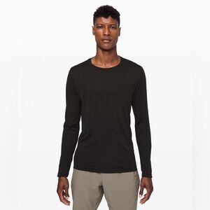 Lululemon Men's Black Long Sleeve Shirt